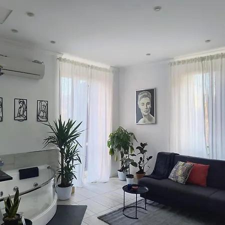 Majestic Salus Appartement *